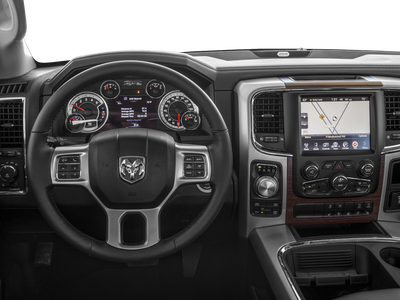 2017 RAM 1500 Laramie Crew Cab 4x4 6'4" Box