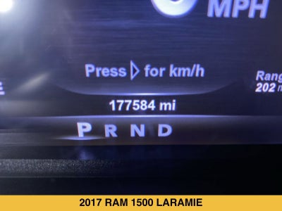 2017 RAM 1500 Laramie Crew Cab 4x4 6'4" Box