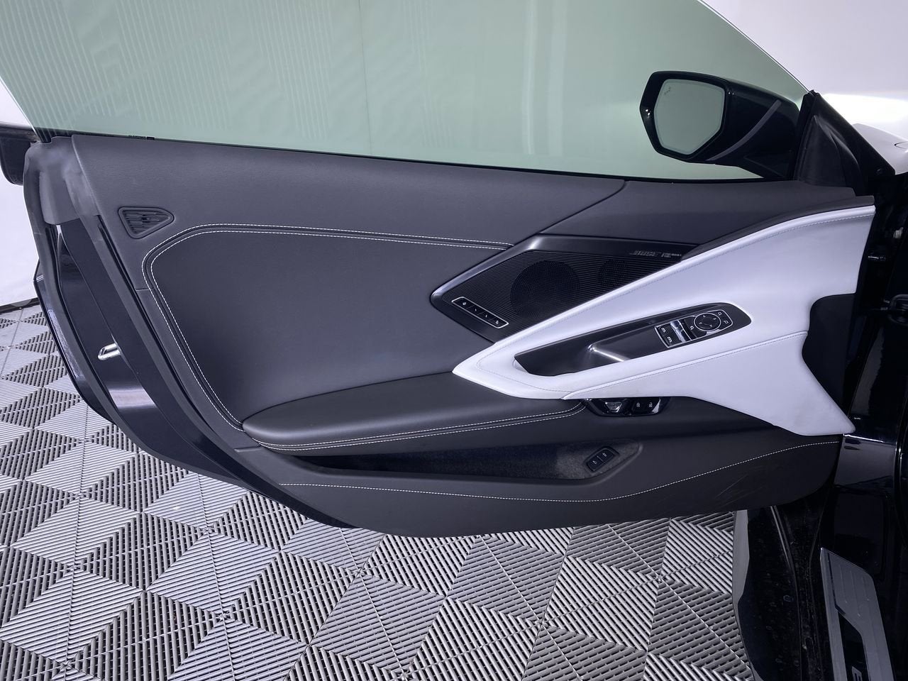 2024 Chevrolet Corvette E-Ray 2LZ