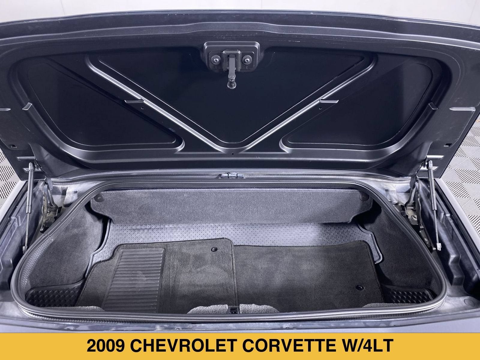 2009 Chevrolet Corvette w/4LT