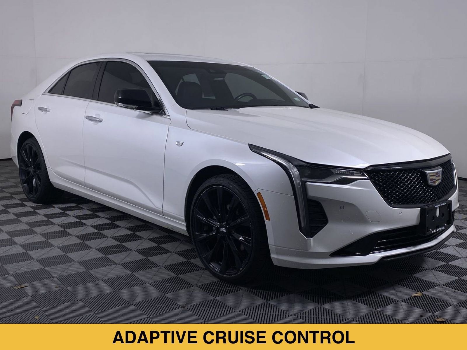 2023 Cadillac CT4 Premium Luxury