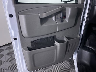 2025 Chevrolet Express Cutaway 3500 1WT