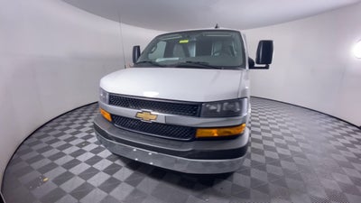 2025 Chevrolet Express Cutaway 3500 1WT
