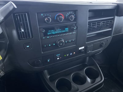 2025 Chevrolet Express Cutaway 3500 1WT