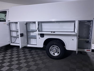 2025 Chevrolet Express Cutaway 3500 1WT