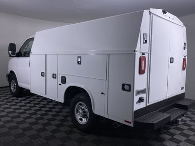 2025 Chevrolet Express Cutaway 3500 1WT