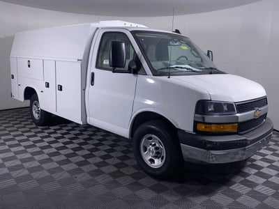2025 Chevrolet Express Cutaway 3500 1WT