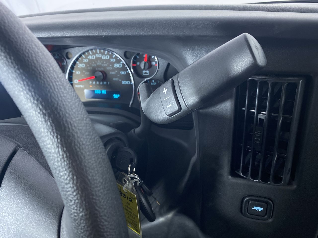 2025 Chevrolet Express Cutaway 3500 1WT