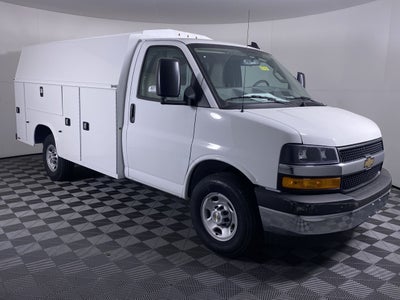 2025 Chevrolet Express Cutaway 3500 1WT