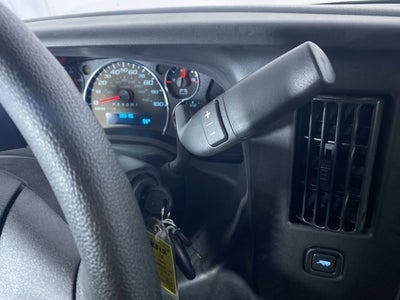 2025 Chevrolet Express Cutaway 3500 1WT