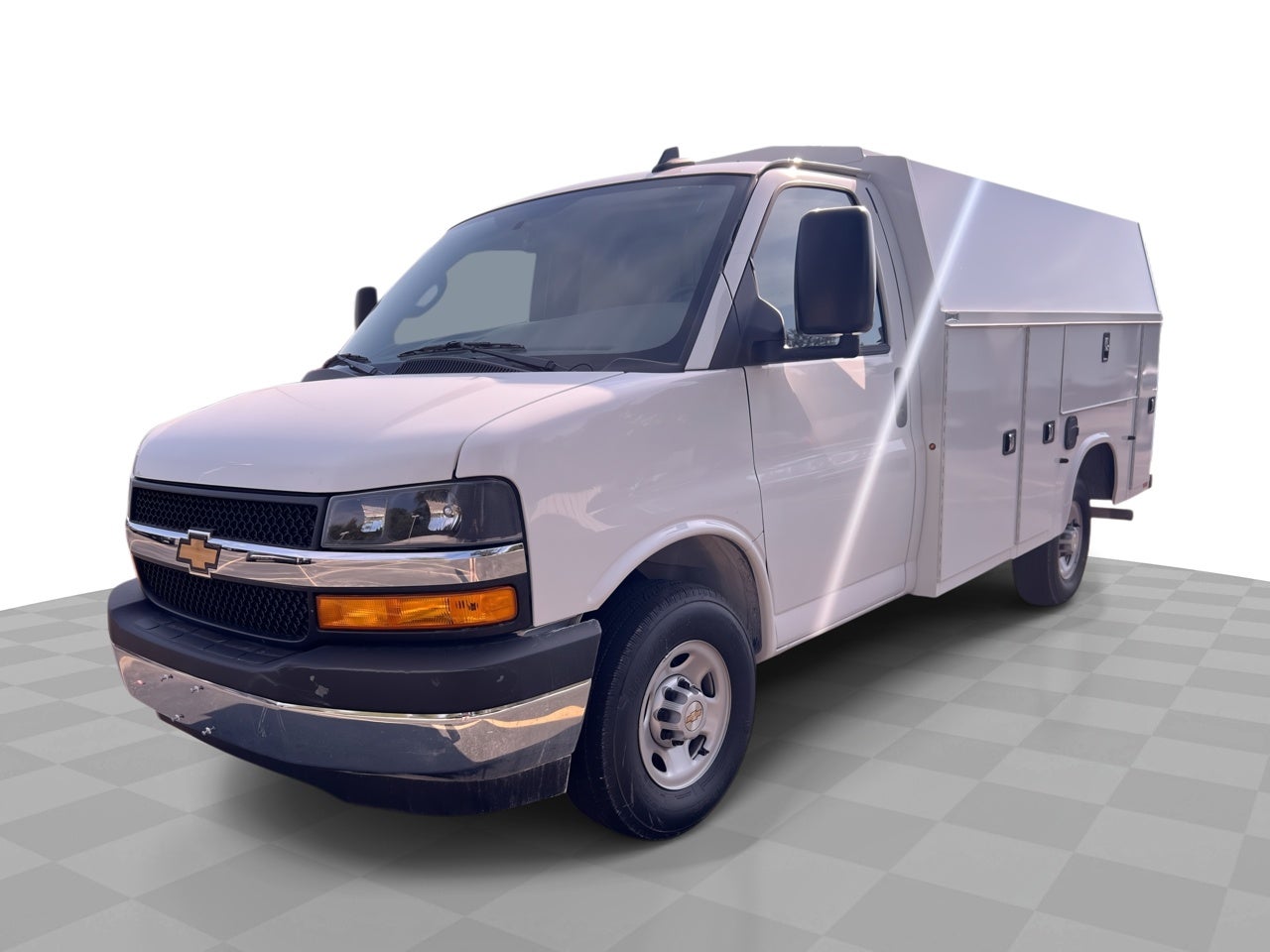 2025 Chevrolet Express Cutaway 3500 1WT