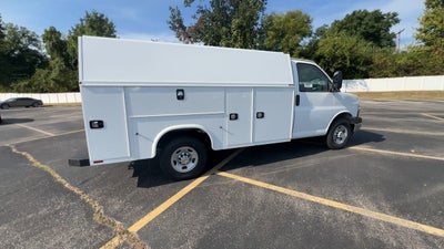 2025 Chevrolet Express Cutaway 3500 1WT