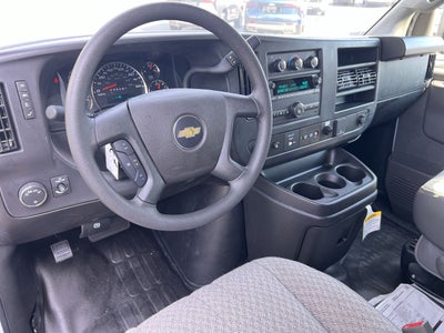 2025 Chevrolet Express Cutaway 3500 1WT