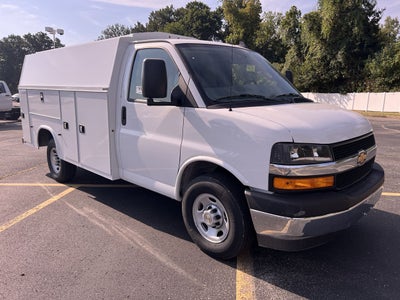 2025 Chevrolet Express Cutaway 3500 1WT