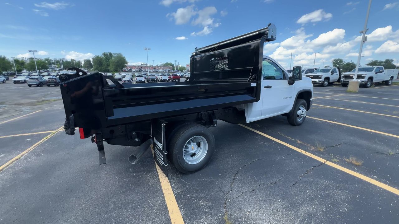 2025 Chevrolet Silverado 3500 HD Chassis Cab Work Truck