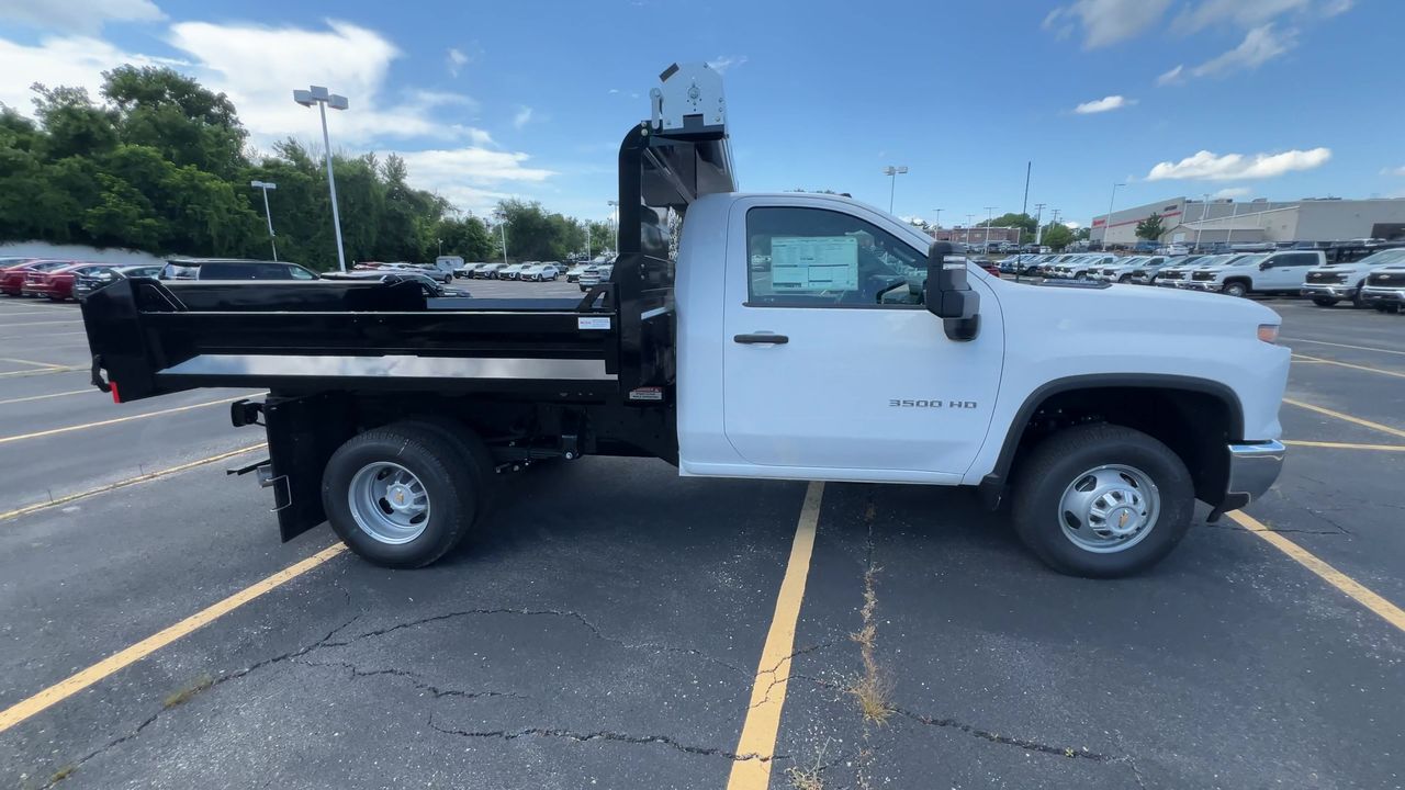 2025 Chevrolet Silverado 3500 HD Chassis Cab Work Truck