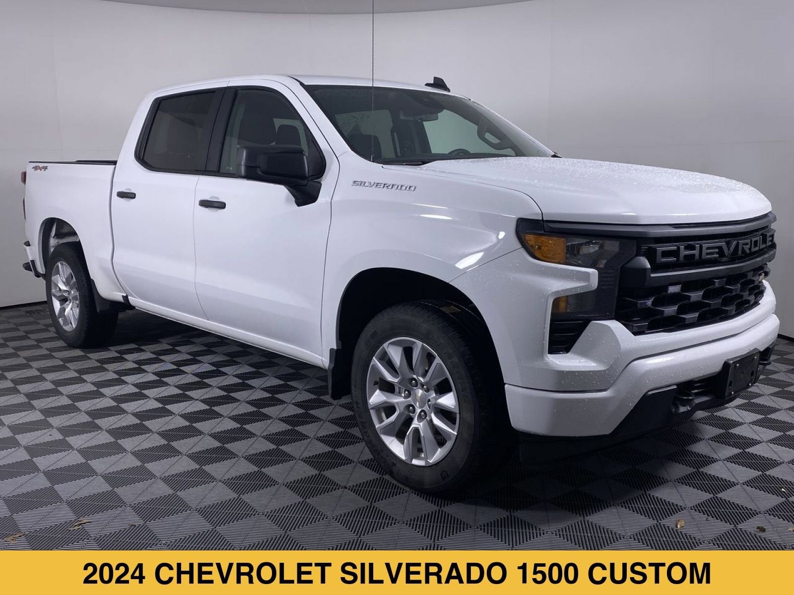 2024 Chevrolet Silverado 1500 Custom