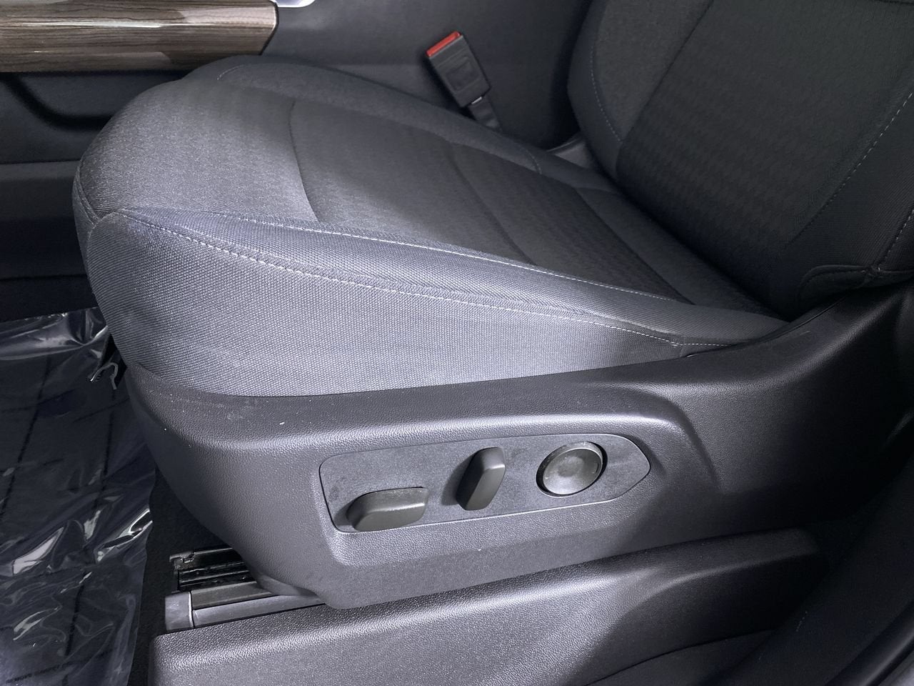 2024 Chevrolet Silverado 1500 RST - Photo 10