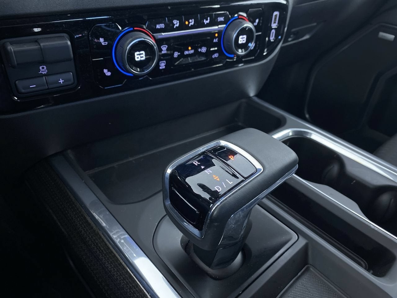 2024 Chevrolet Silverado 1500 RST - Photo 8