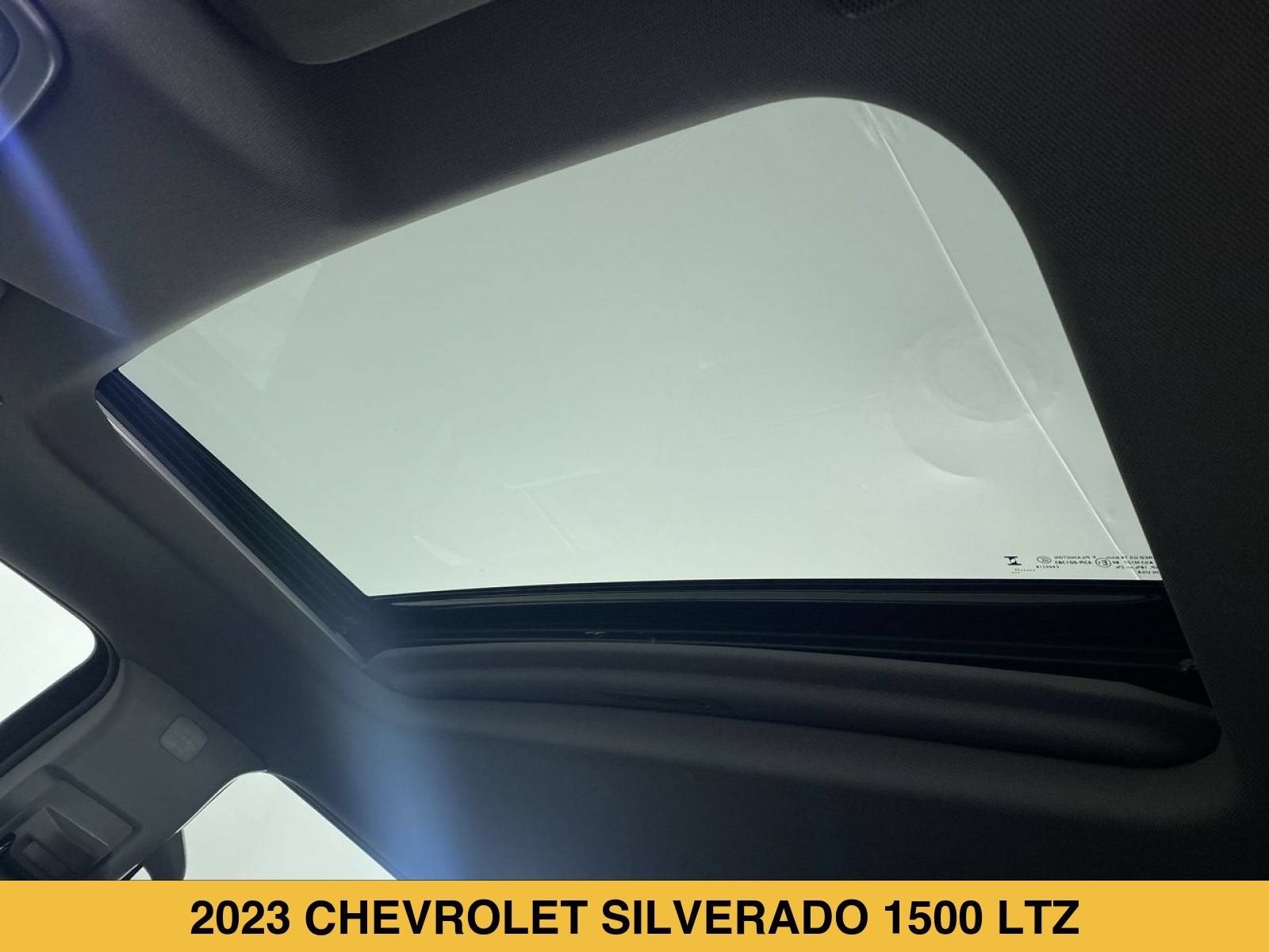 2023 Chevrolet Silverado 1500 LTZ - Photo 11