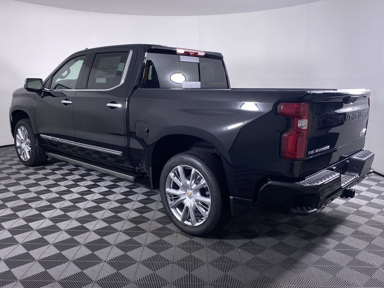 2025 Chevrolet Silverado 1500 High Country