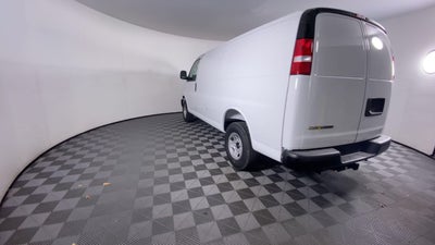 2025 Chevrolet Express Cargo 3500 WT