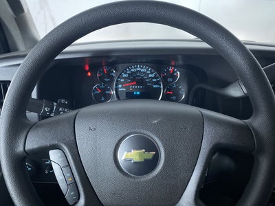 2025 Chevrolet Express Cargo 3500 WT