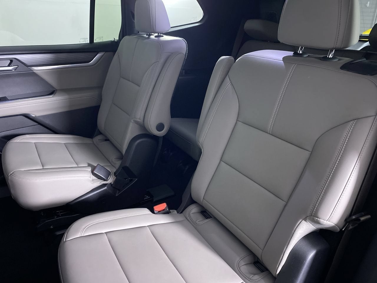 2026 GMC Acadia Elevation - Photo 14