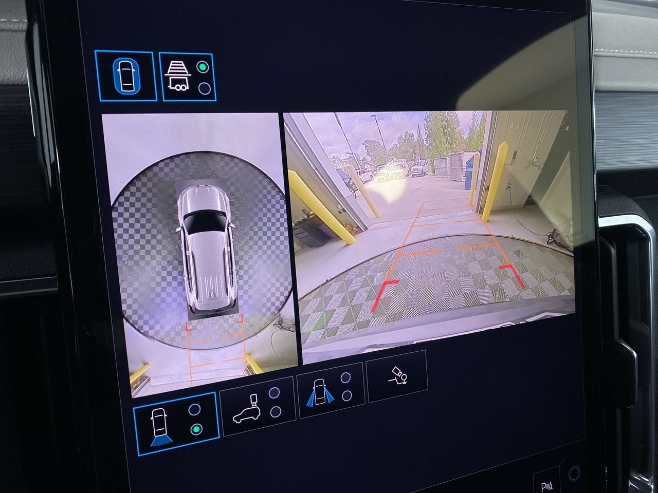 2026 GMC Acadia Elevation - Photo 7