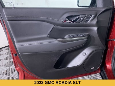 2023 GMC Acadia SLT