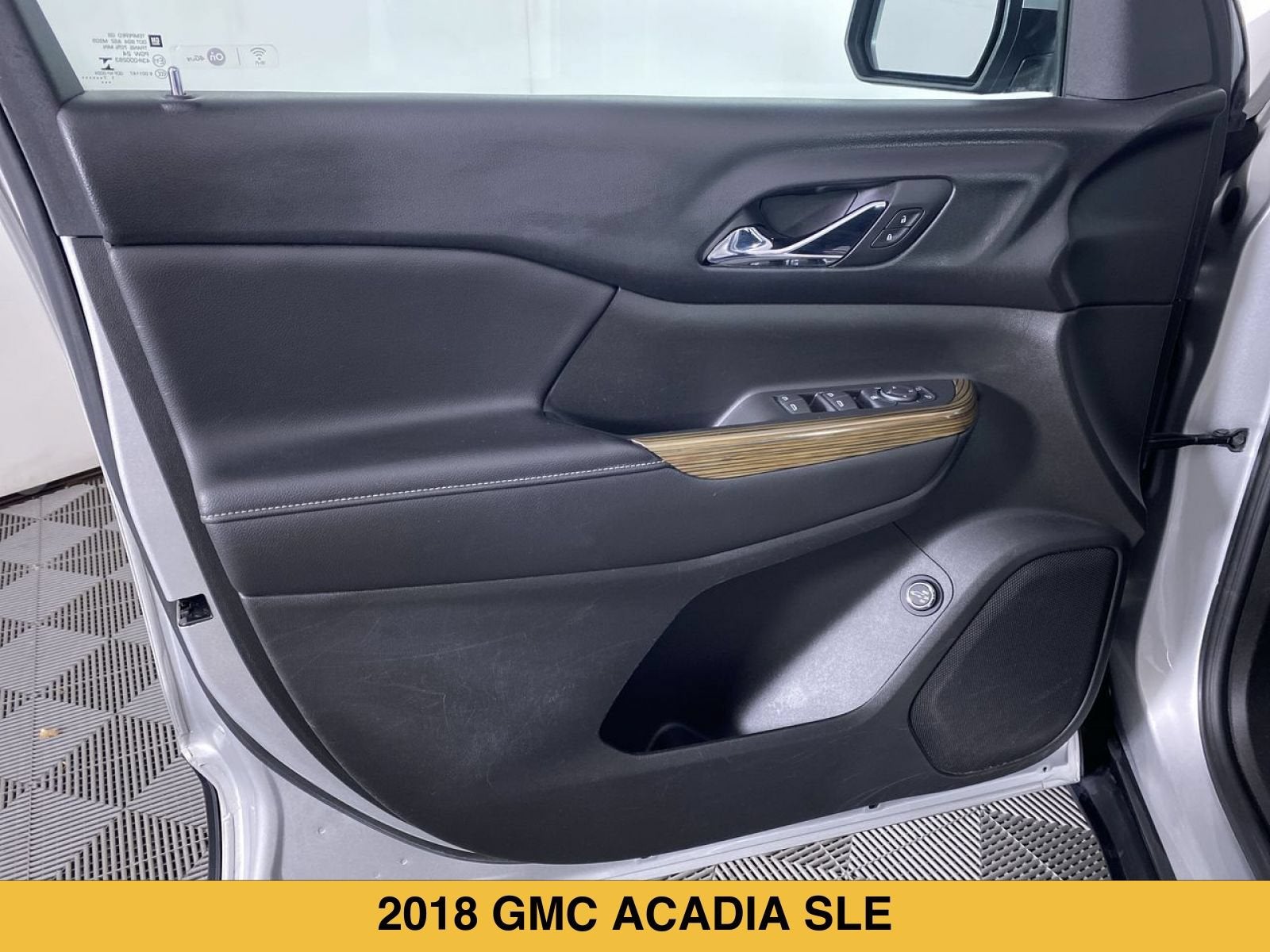2018 GMC Acadia SLE