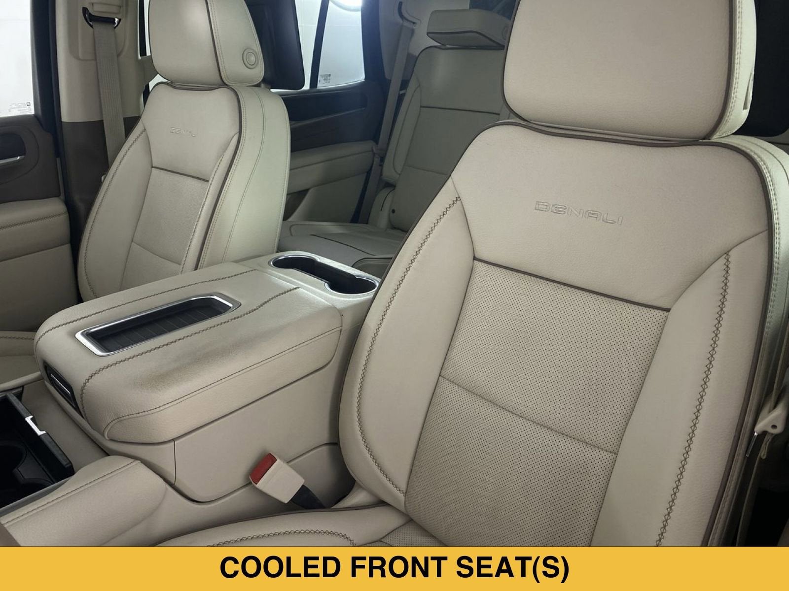 2021 GMC Yukon Denali - Photo 11