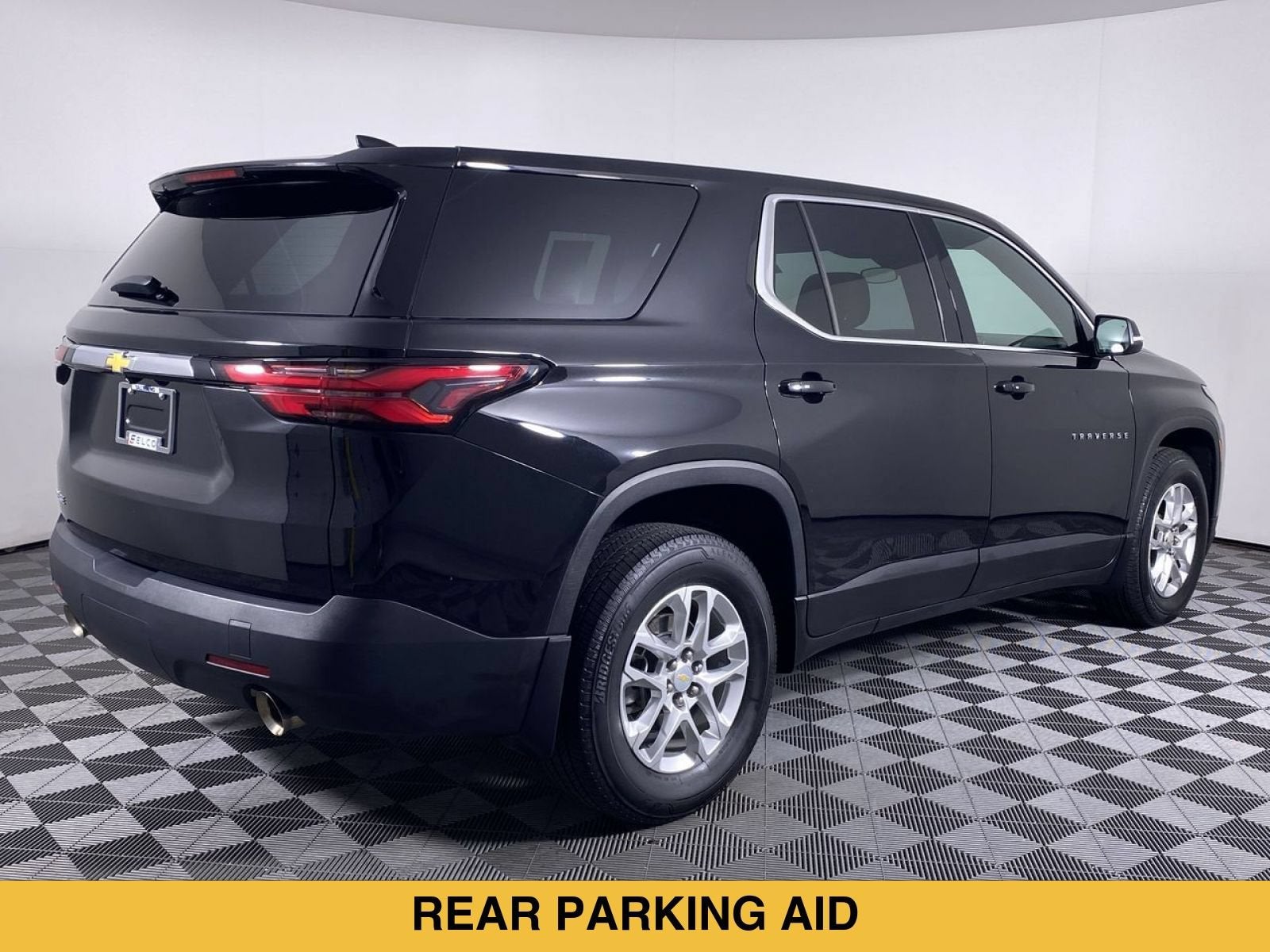 2023 Chevrolet Traverse LS