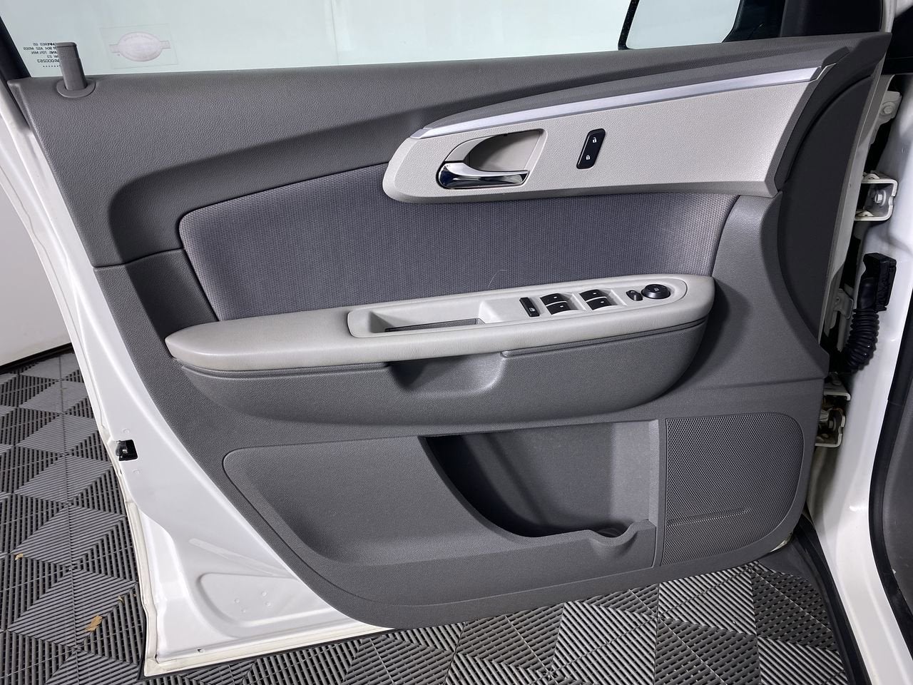 2012 Chevrolet Traverse LS