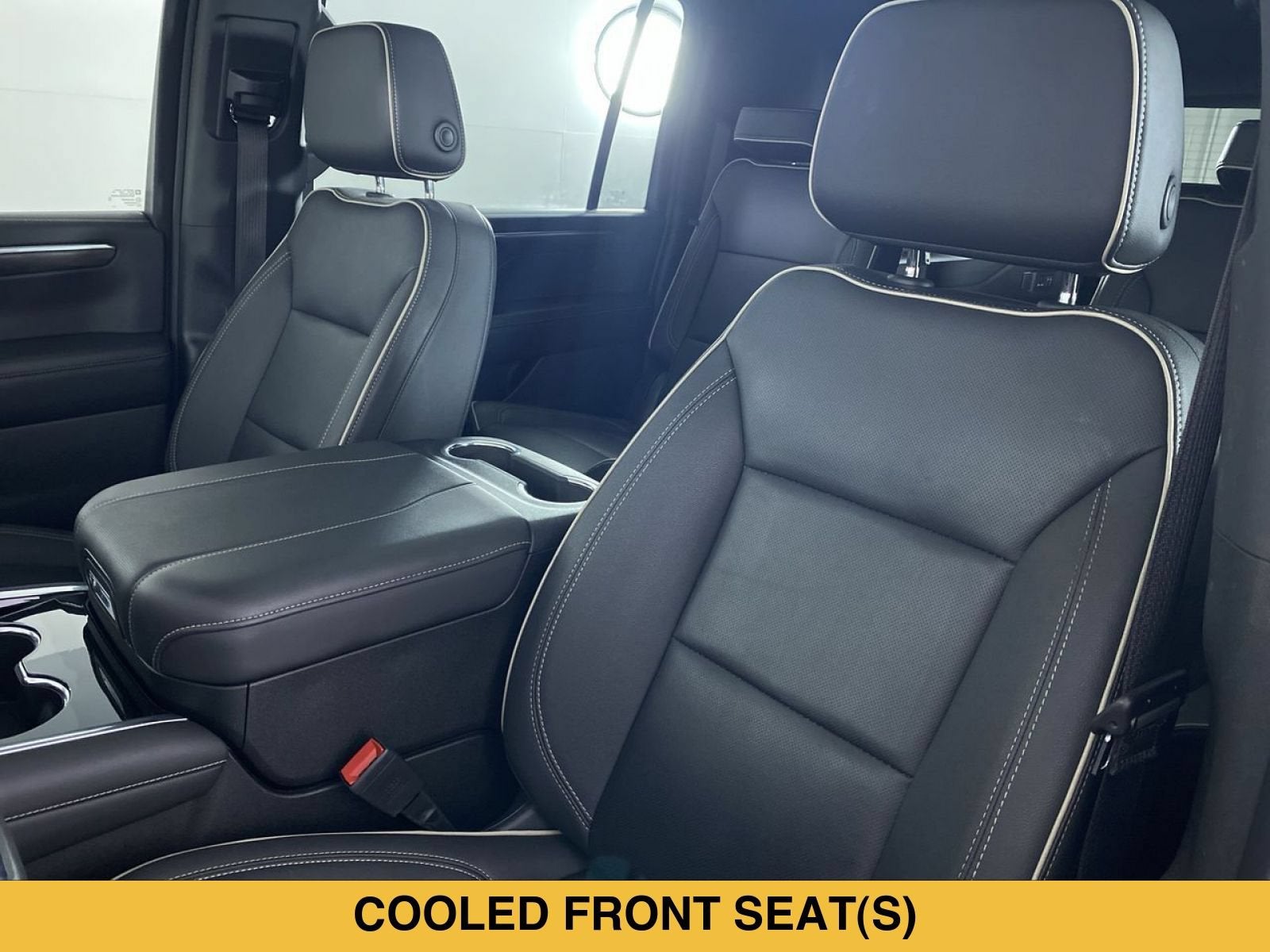 2026 Chevrolet Suburban Premier - Photo 12