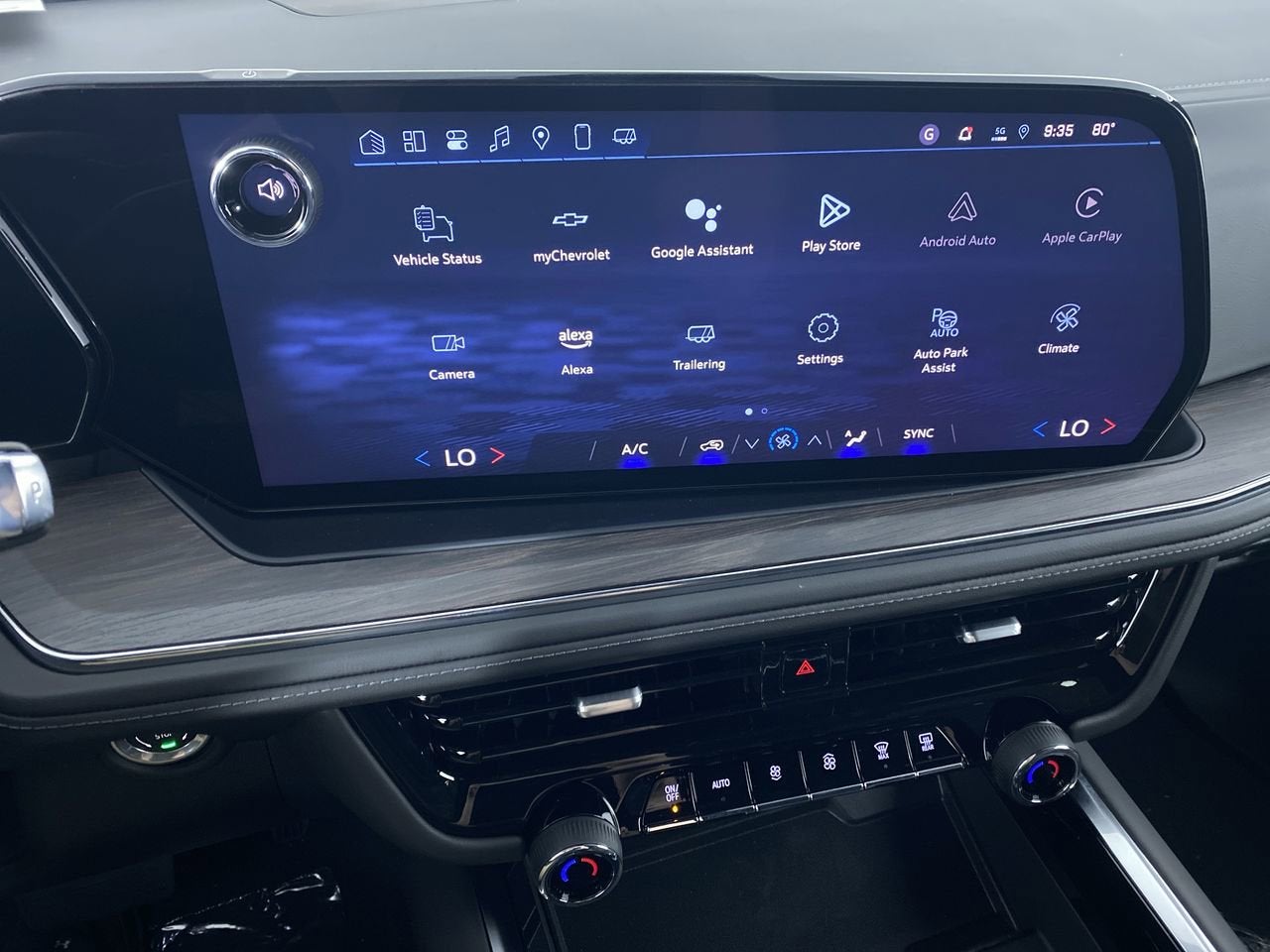 2025 Chevrolet Tahoe LS