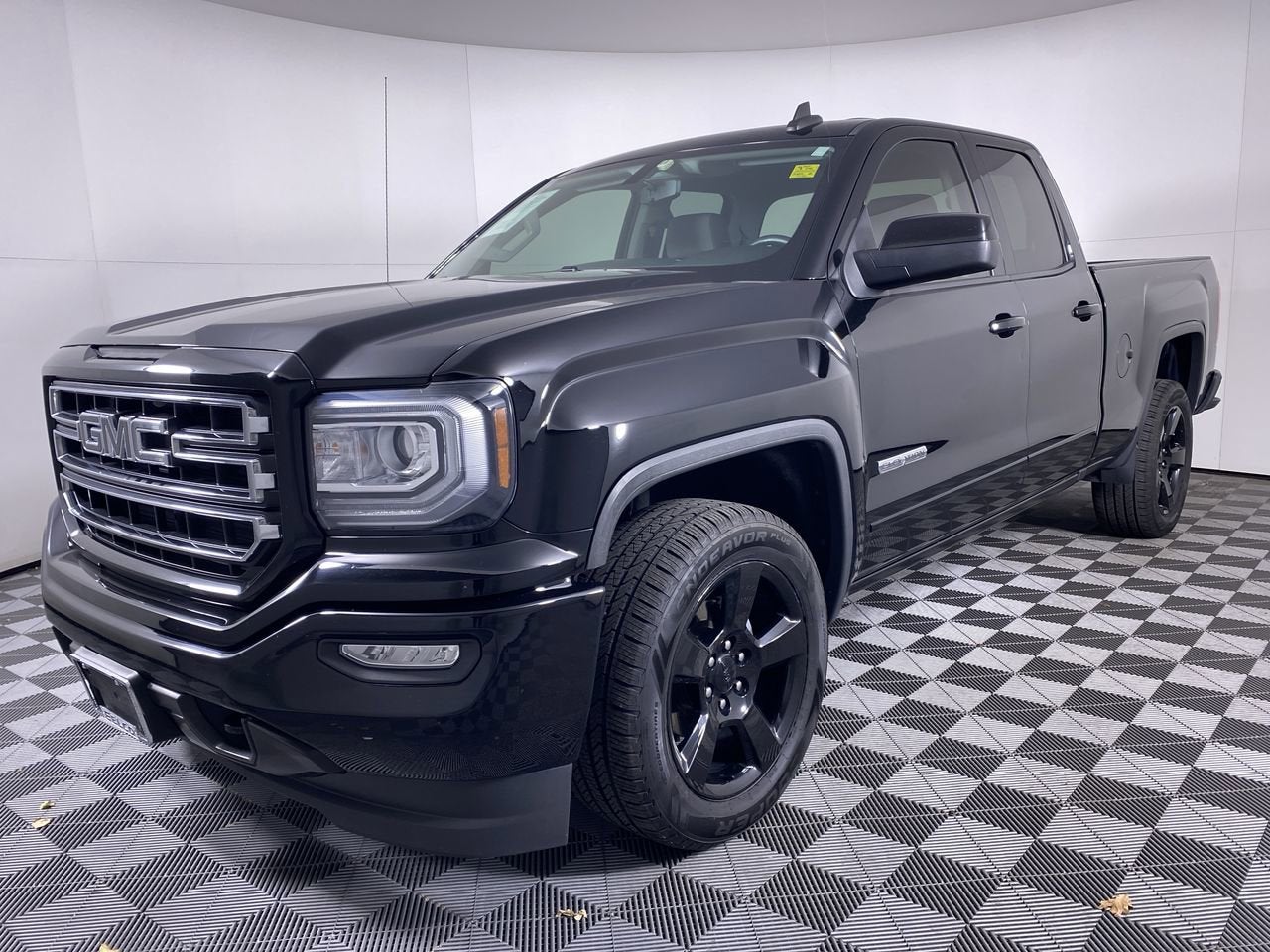 2018 GMC Sierra 1500 2WD Double Cab 143.5"