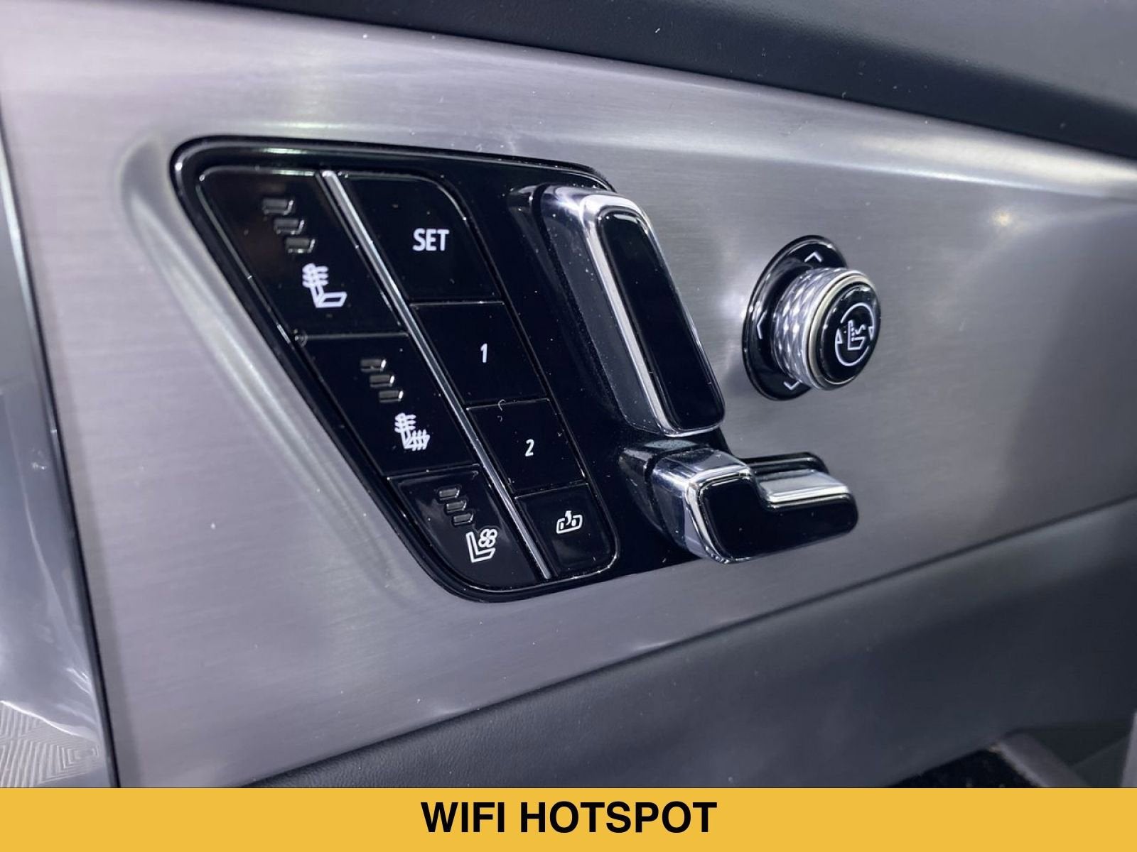 2026 Cadillac VISTIQ Platinum