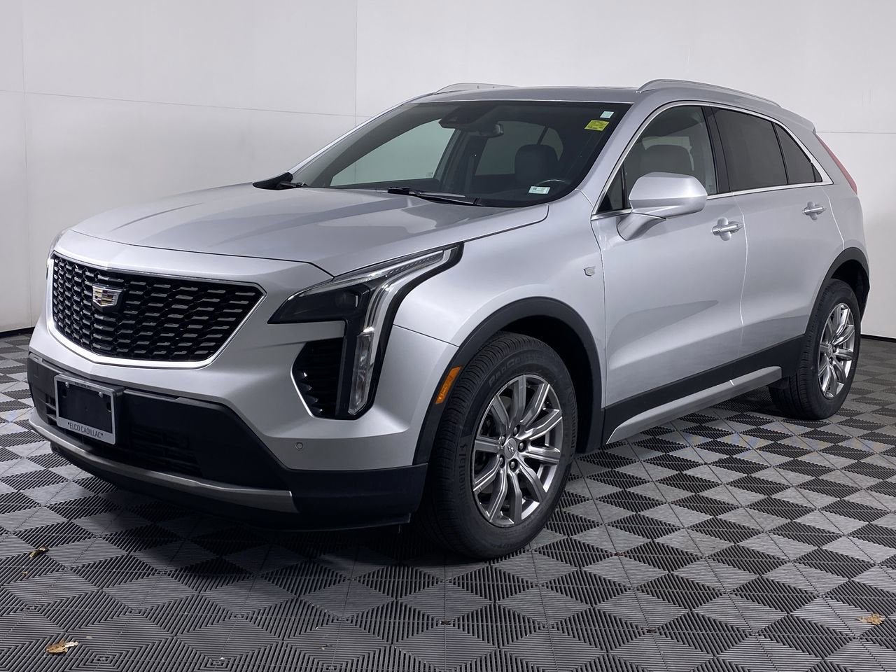 2020 Cadillac XT4 Premium Luxury