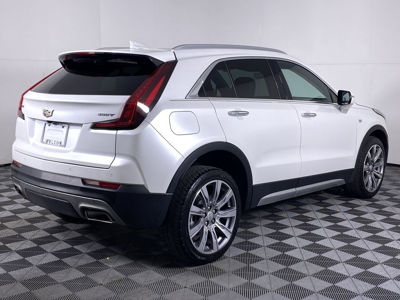 2022 Cadillac XT4 Premium Luxury