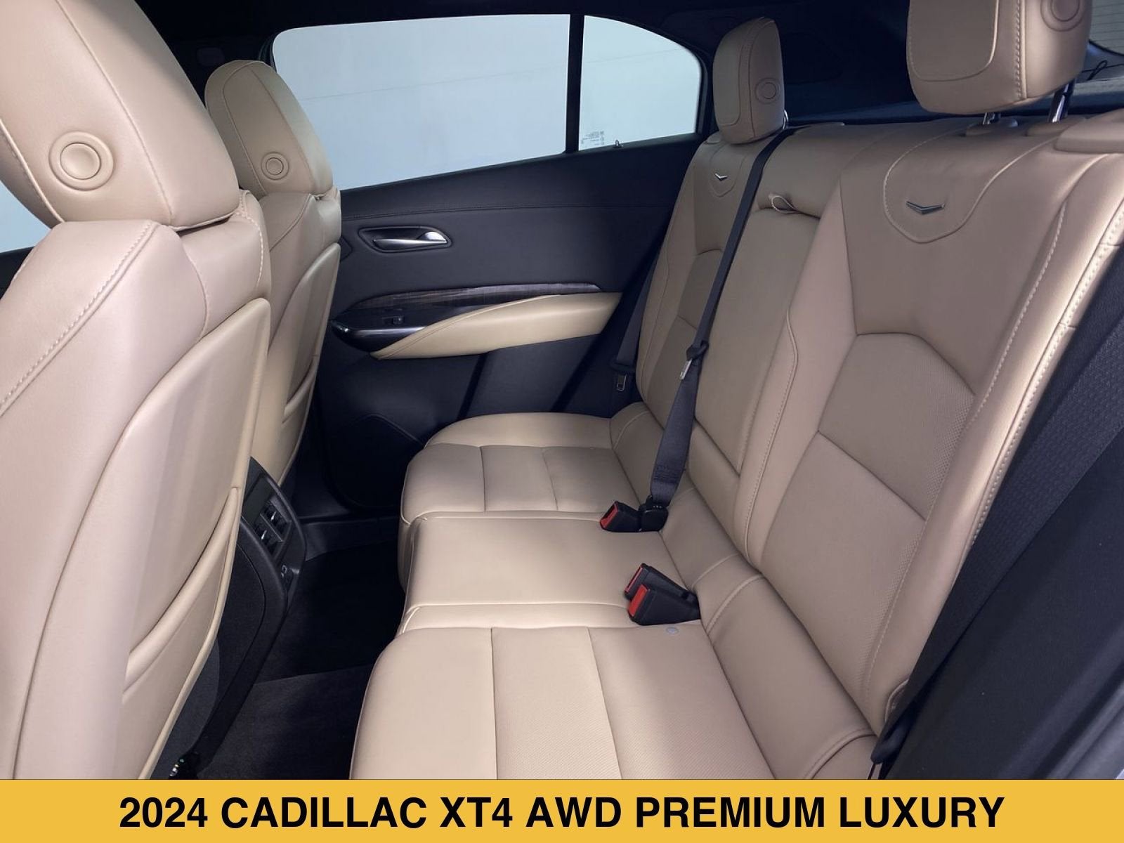2024 Cadillac XT4 Premium Luxury