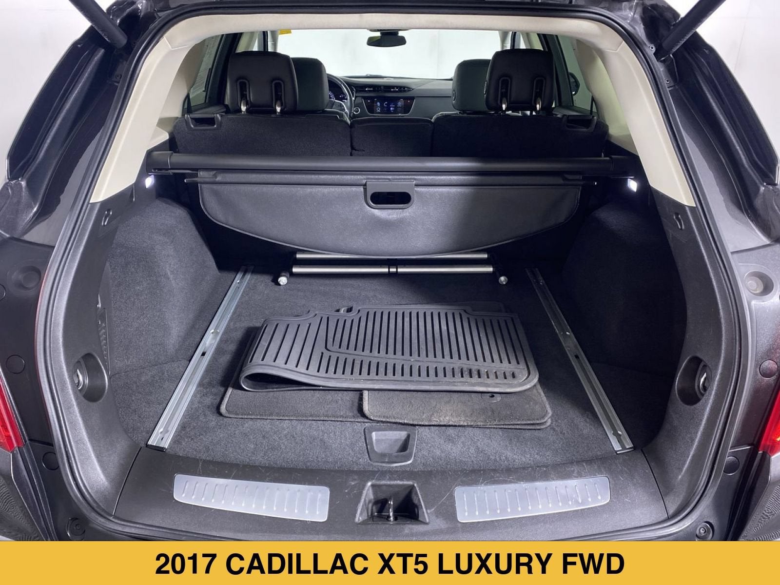 2017 Cadillac XT5 Luxury FWD