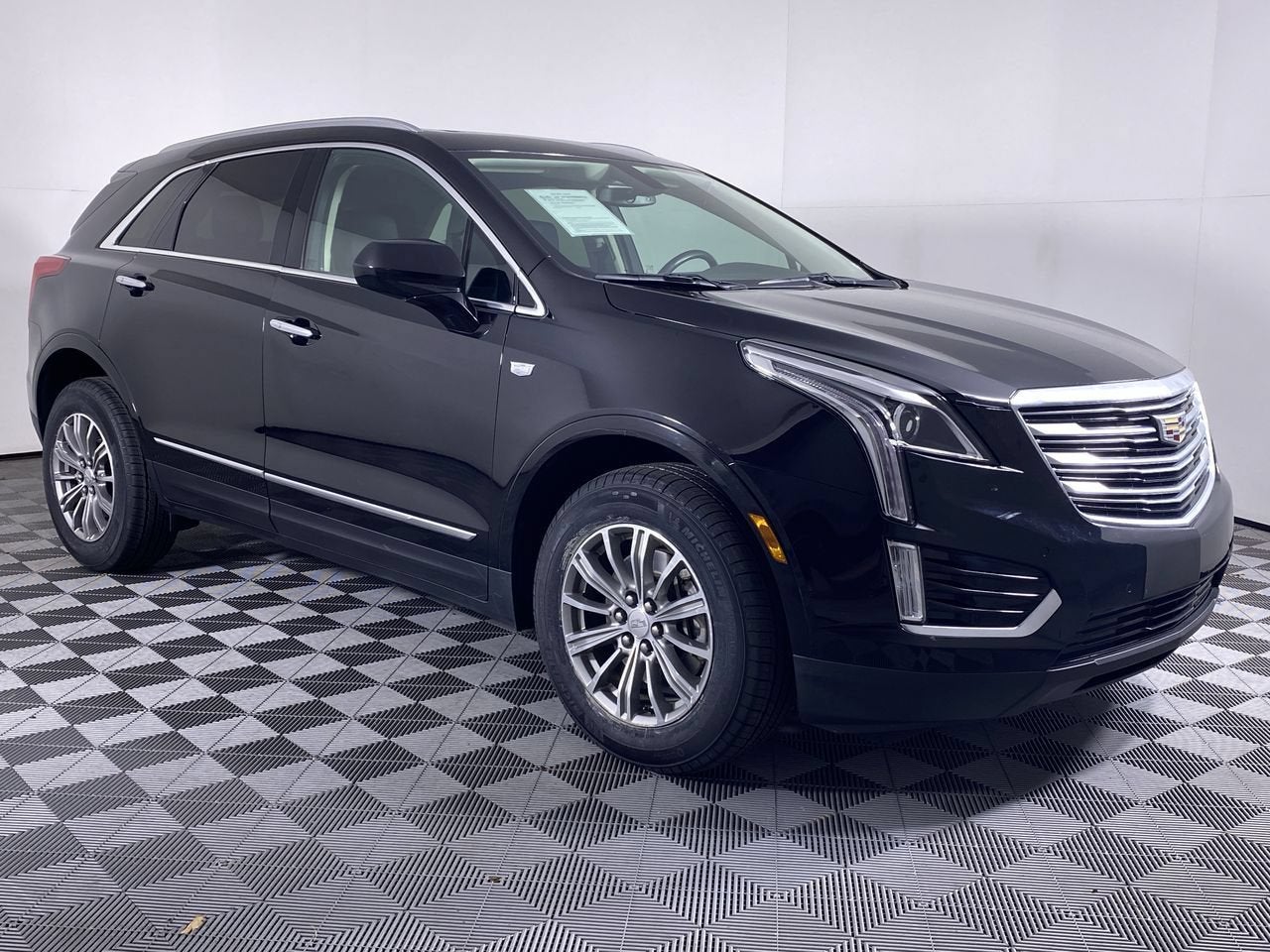 2017 Cadillac XT5 Luxury FWD