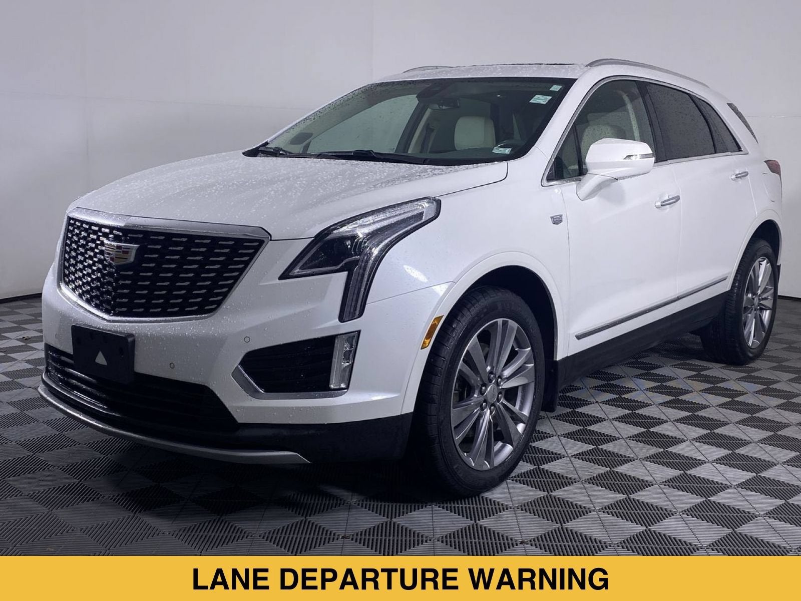 2023 Cadillac XT5 FWD Premium Luxury
