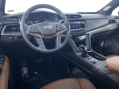 2022 Cadillac XT5 Premium Luxury