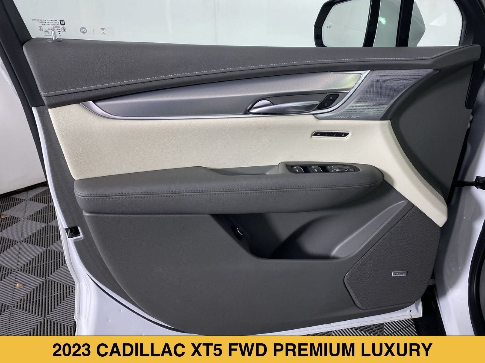 2023 Cadillac XT5 FWD Premium Luxury