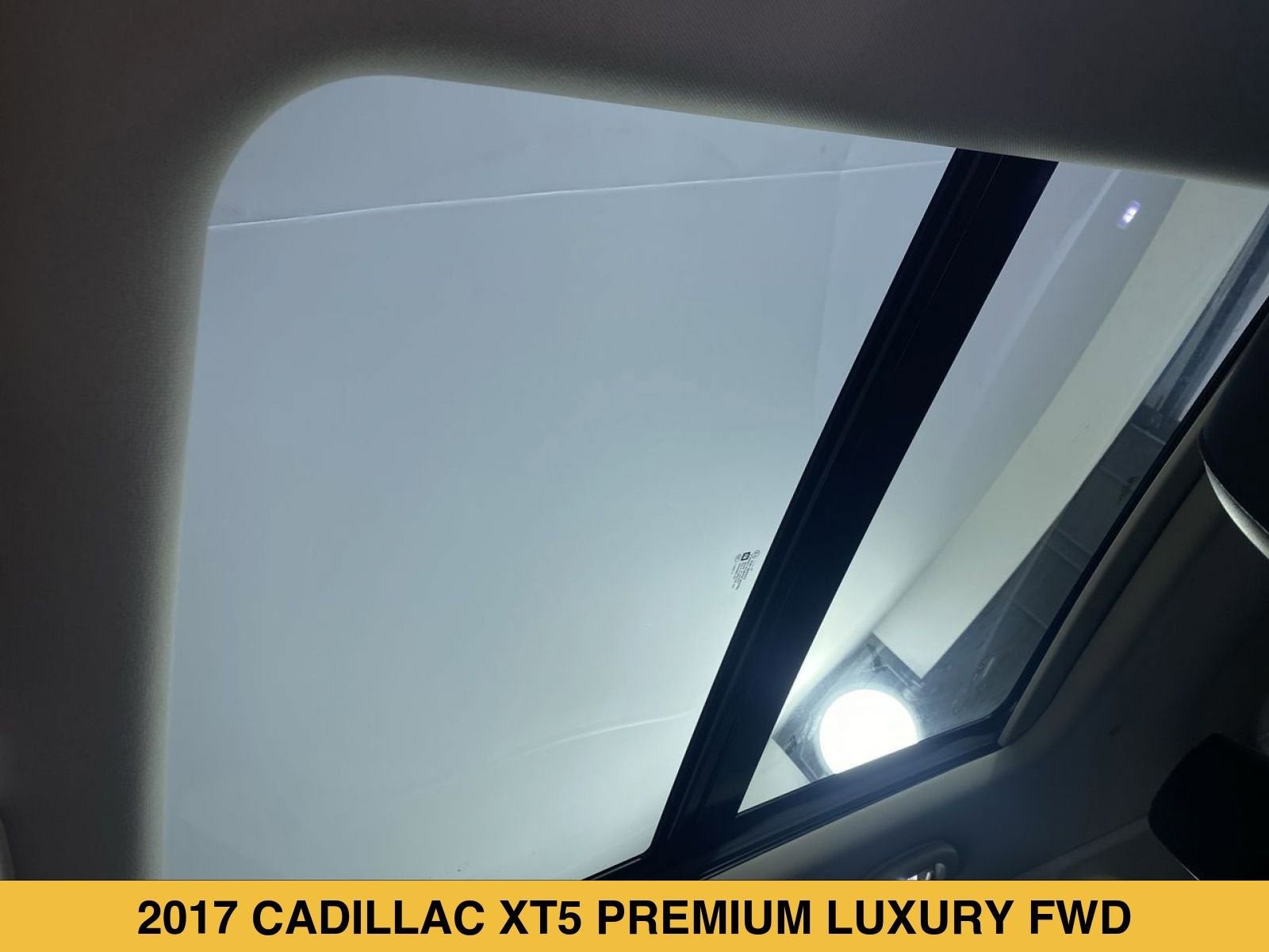 2017 Cadillac XT5 Premium Luxury FWD