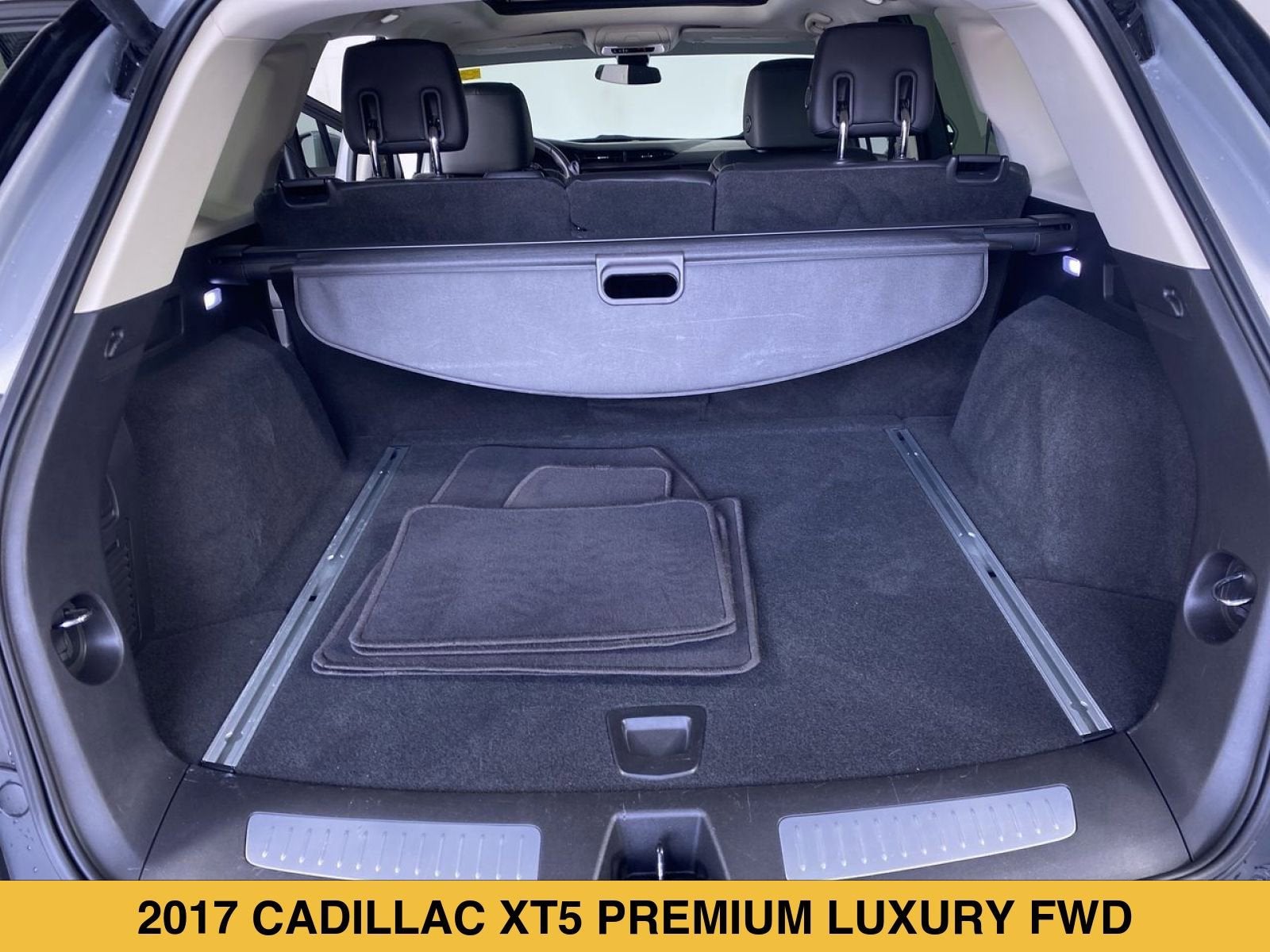 2017 Cadillac XT5 Premium Luxury FWD