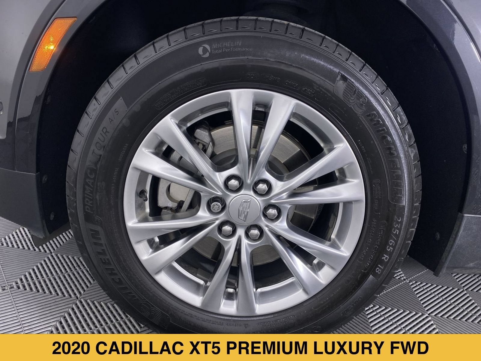 2020 Cadillac XT5 Premium Luxury FWD