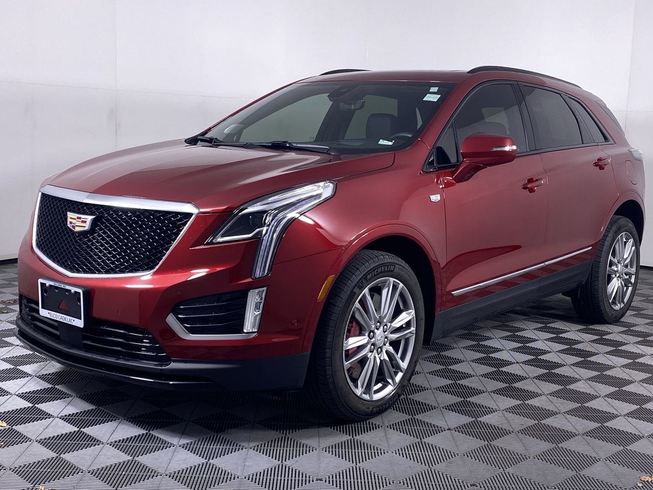 2023 Cadillac XT5 Sport